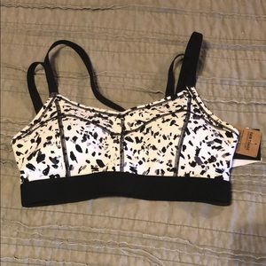 Athleta NWT Sports Bra